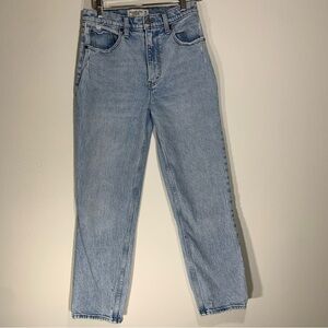 Abercrombie & Fitch 90s straight Light Blue Ultra High Rise Jeans